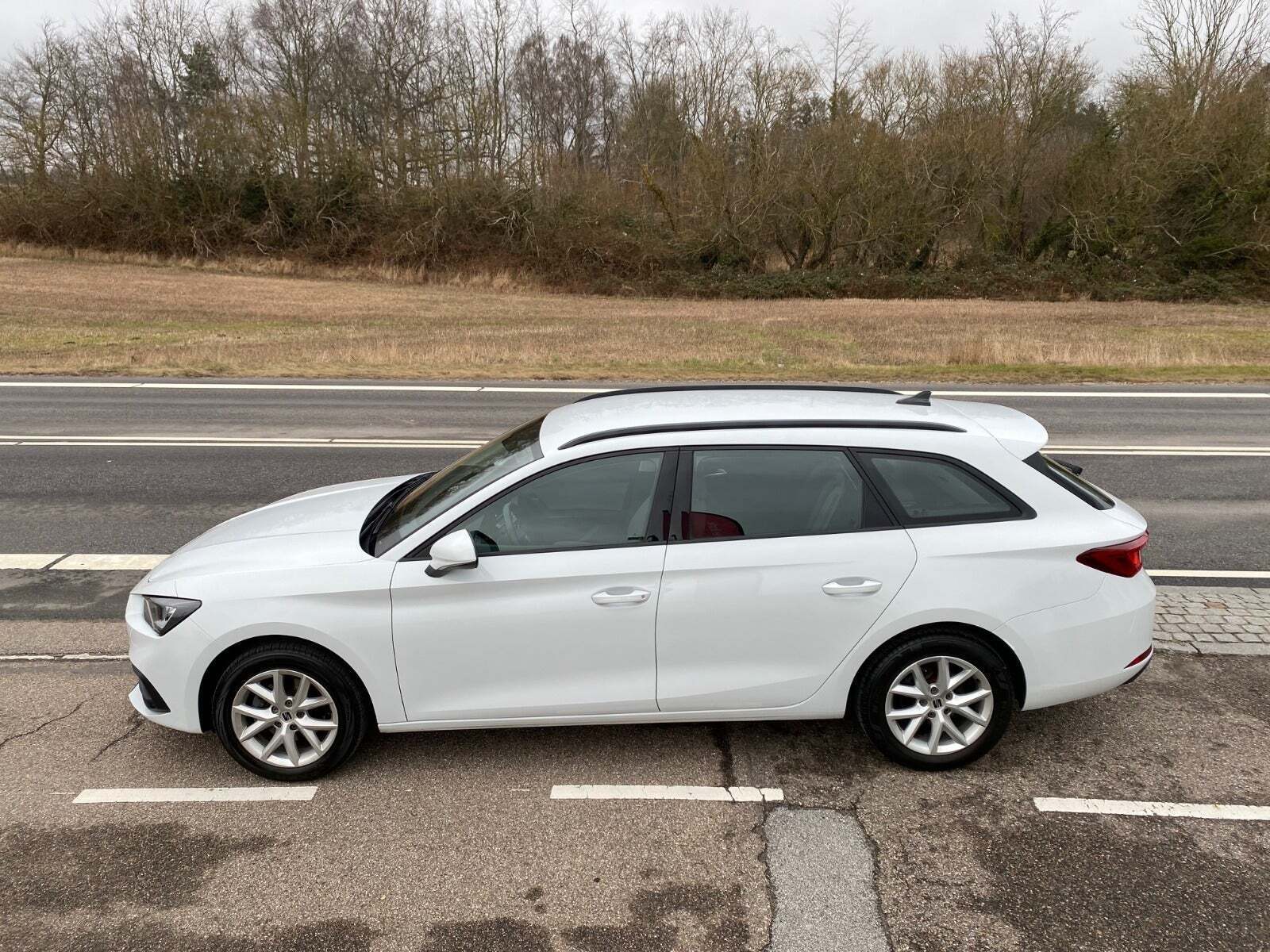 Hvid Seat Leon fra 2021