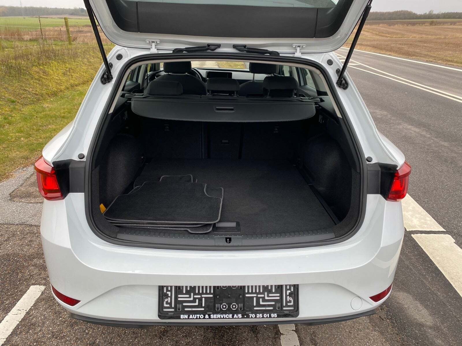 Hvid Seat Leon fra 2021