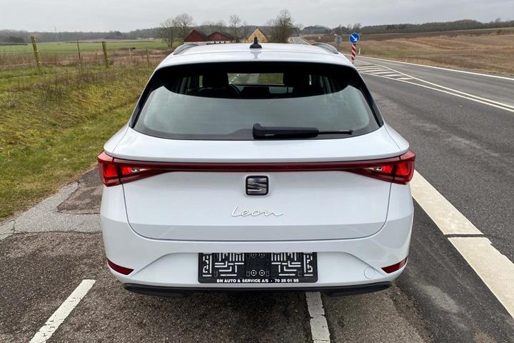Hvid Seat Leon fra 2021