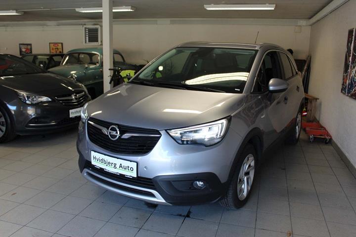 Blå Opel Crossland X fra 2020