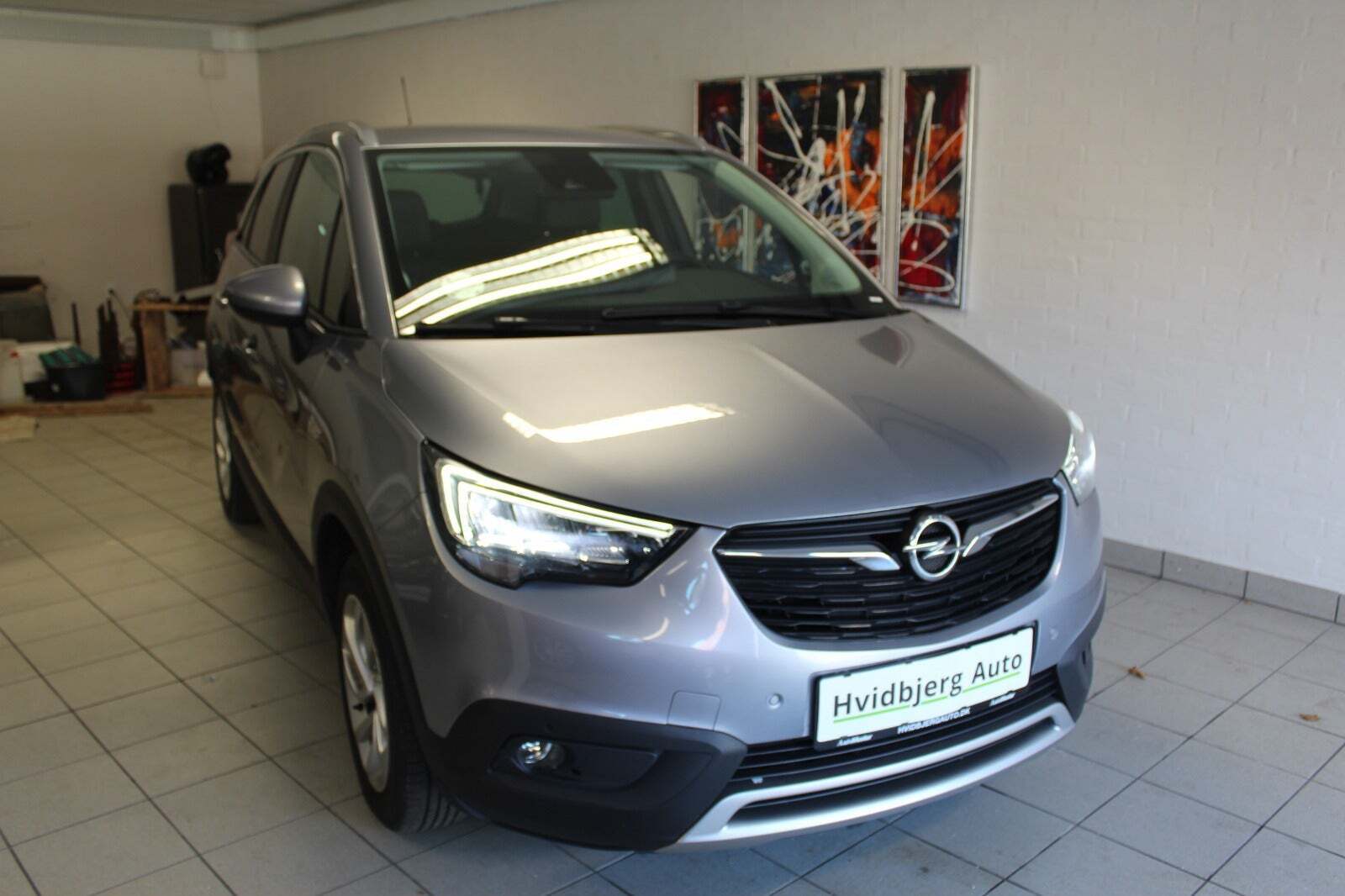 Blå Opel Crossland X fra 2020