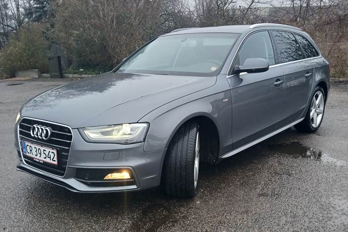 Grå Audi A4 fra 2015