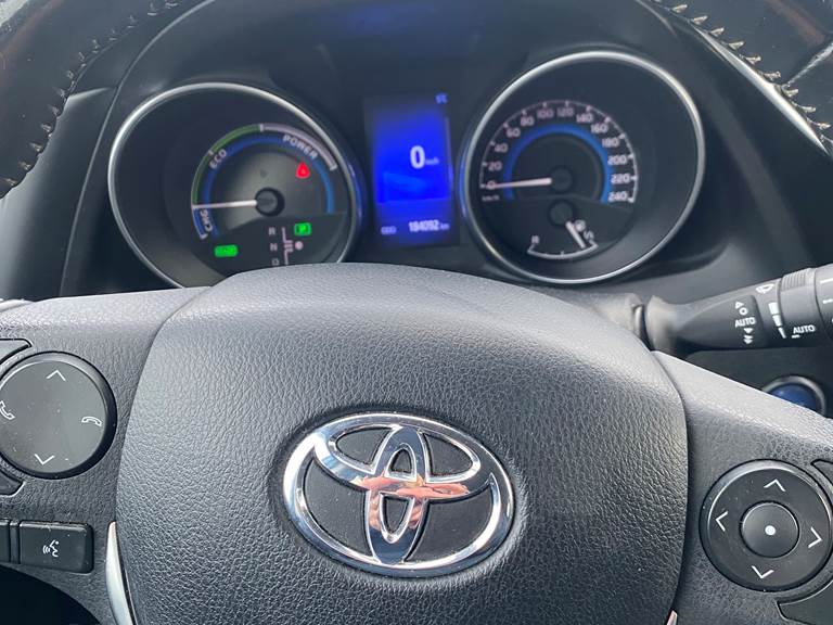 Toyota Auris 1,8 Hybrid Touring Sports