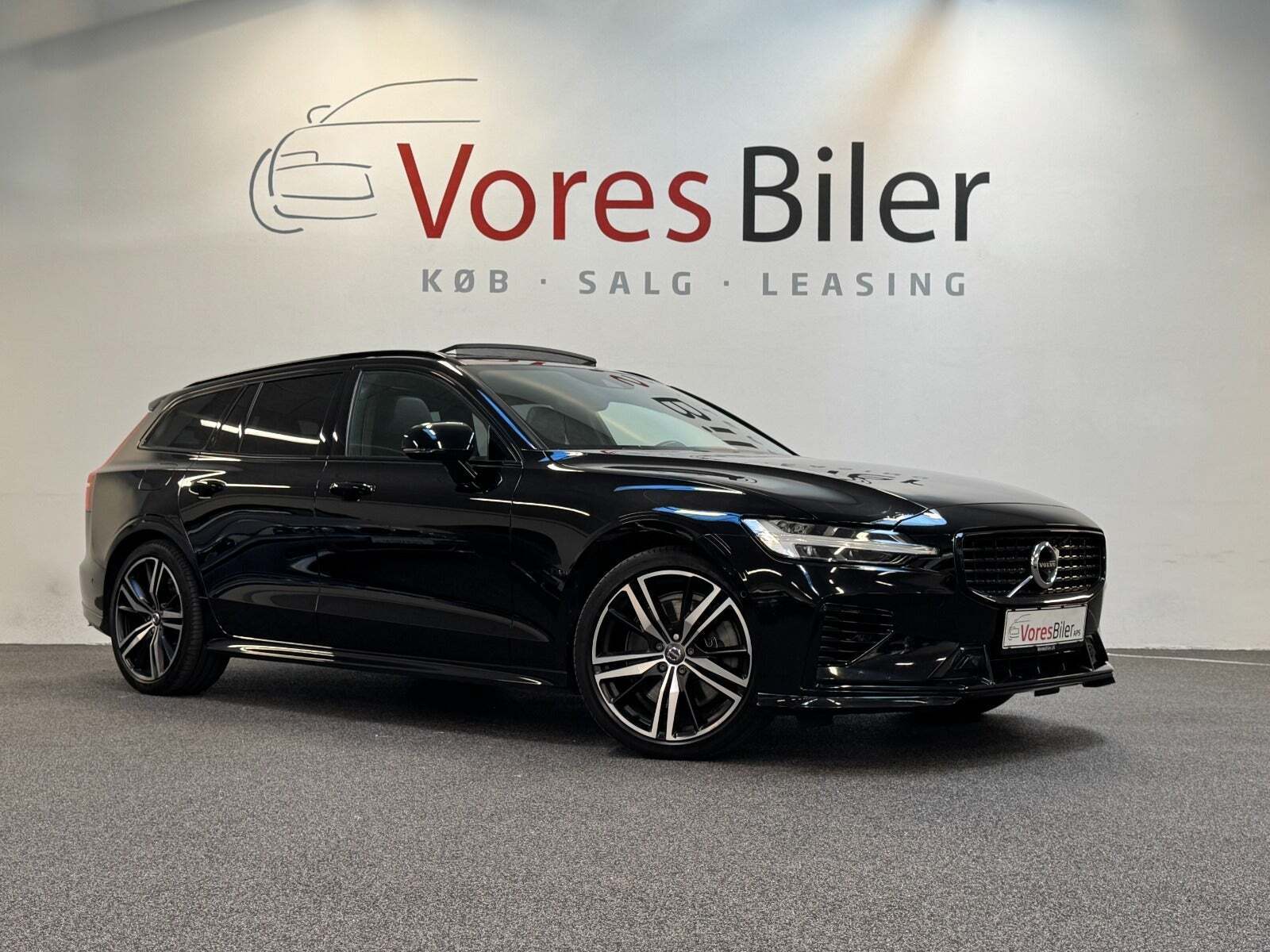 Sort Volvo V60 fra 2021