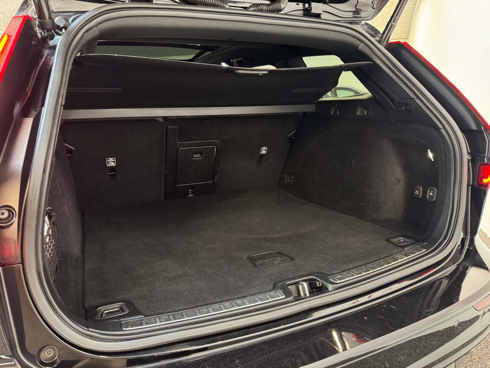 Sort Volvo V60 fra 2021