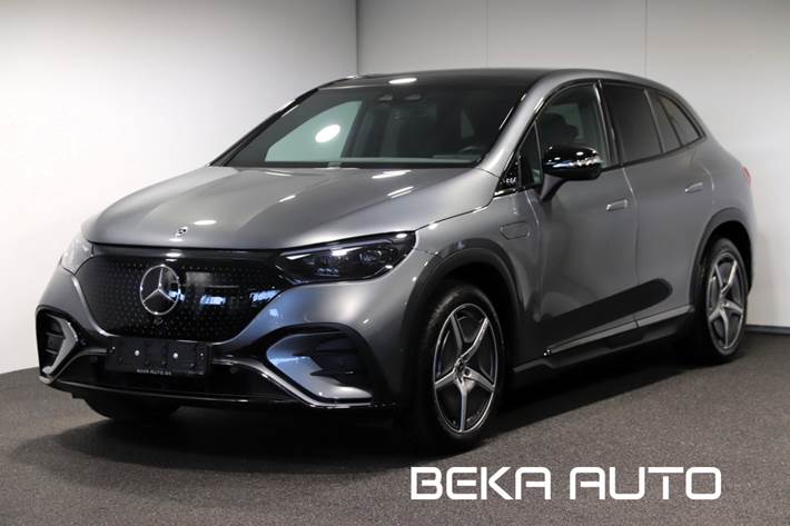 Grå Mercedes EQE300 SUV fra 2024 set udefra