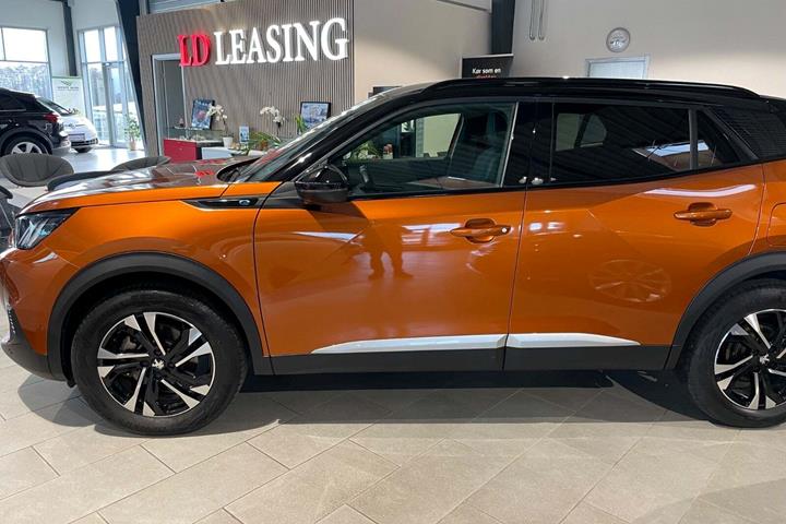 Orange Peugeot e-2008 fra 2023