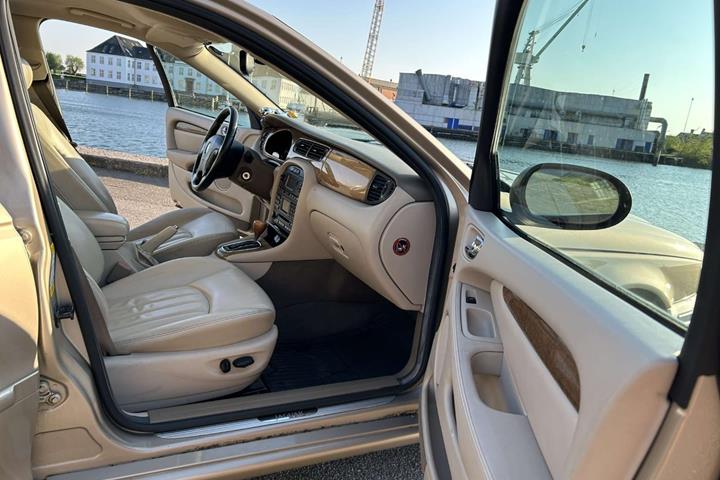undefined Jaguar X-type fra 2003