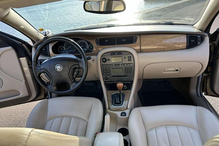 undefined Jaguar X-type fra 2003