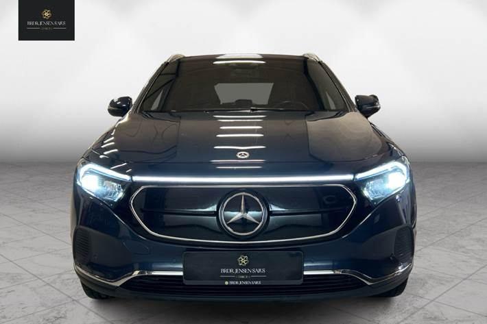 Blå Mercedes EQA 300 fra 2022