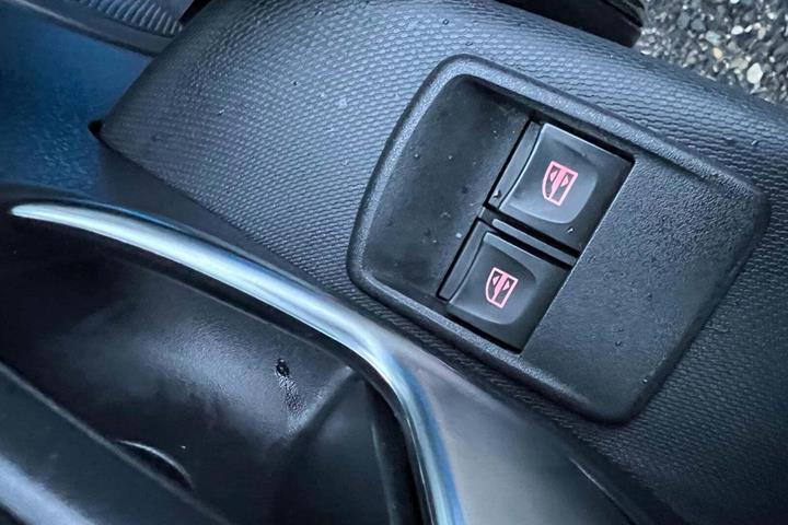 Blå Dacia Sandero Stepway fra 2017