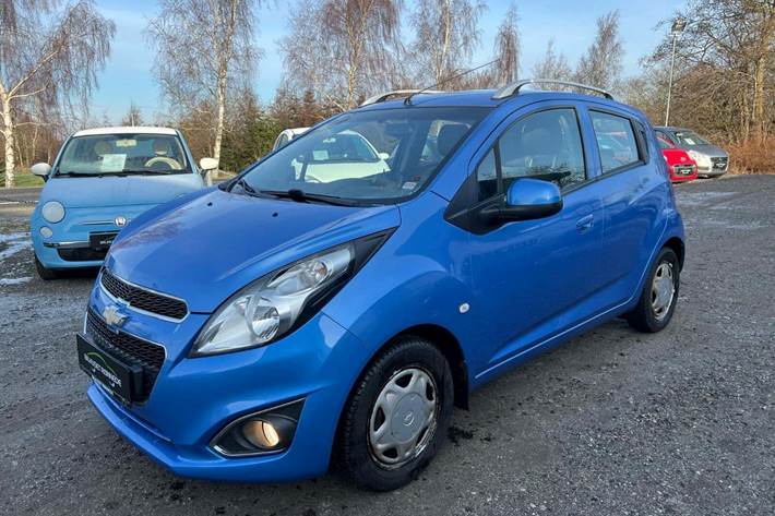 Blå Chevrolet Spark fra 2013