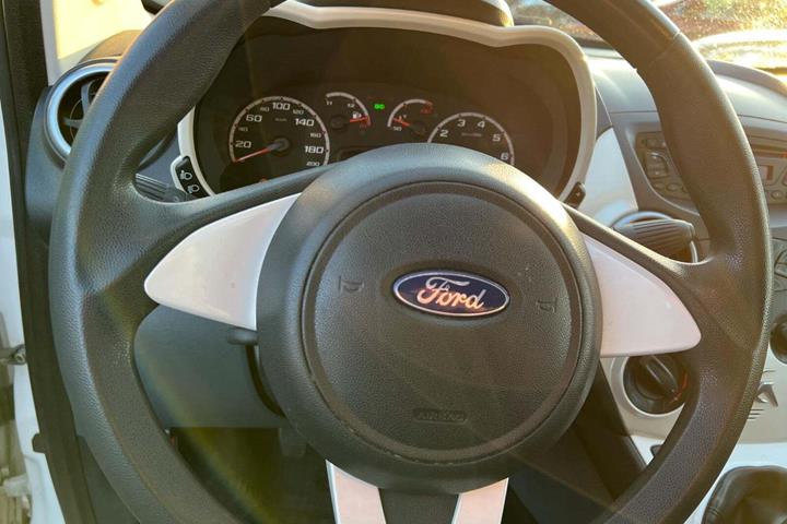 Hvid Ford Ka fra 2011