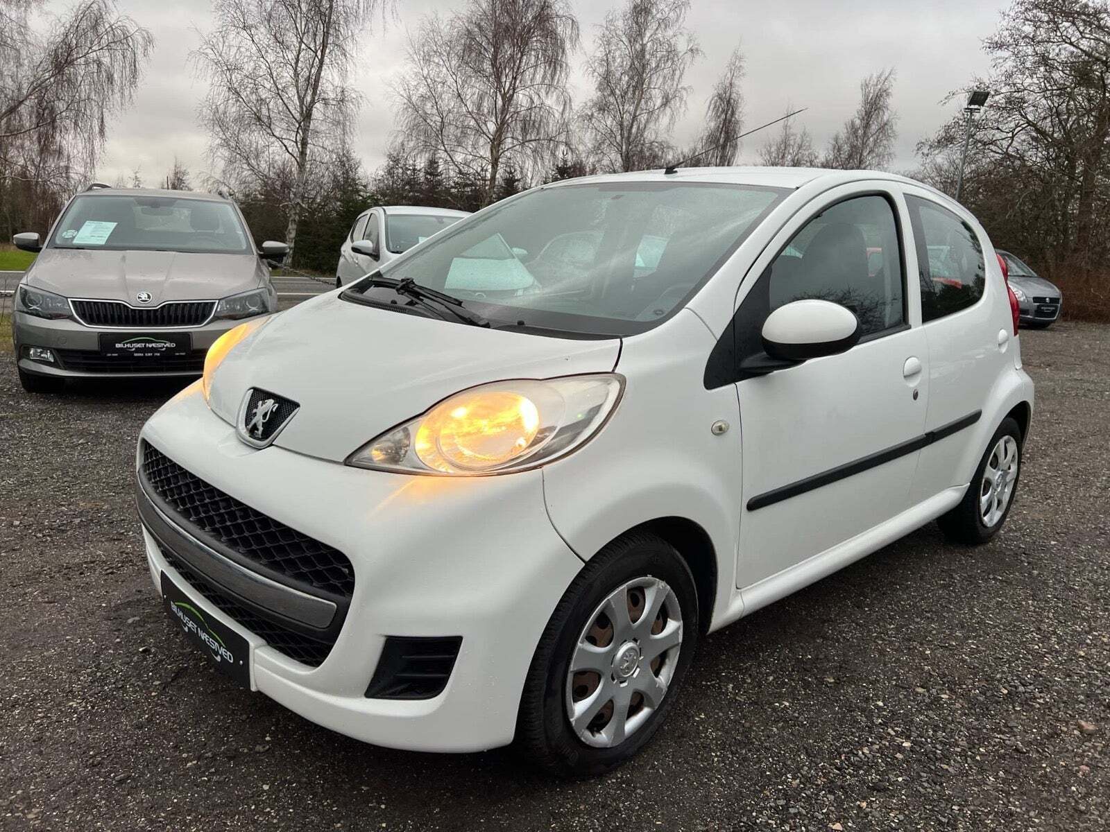 Hvid Peugeot 107 fra 2010