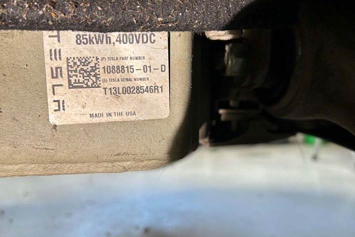 Rød Tesla Model S fra 2015