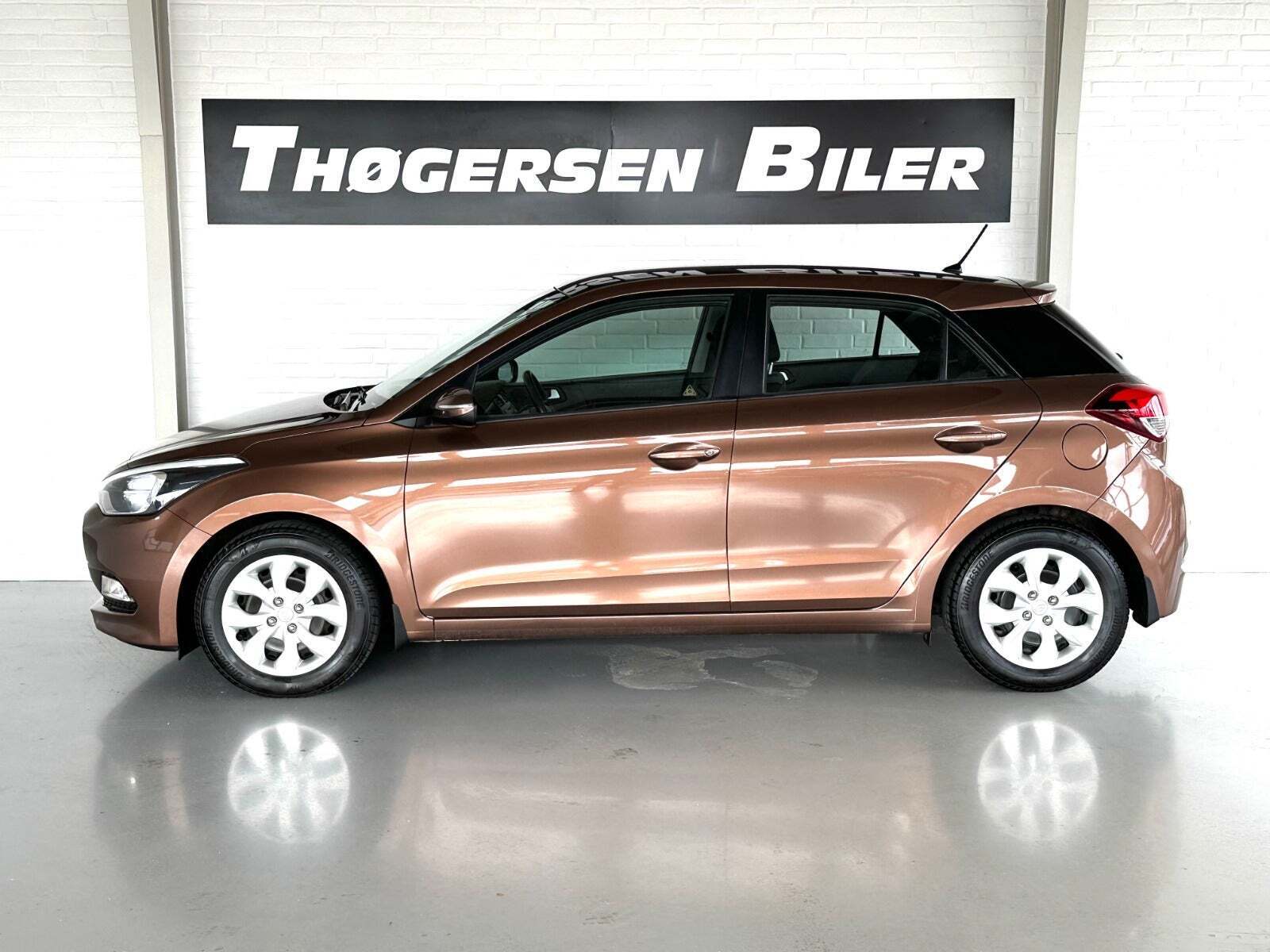 Brun Hyundai i20 fra 2017