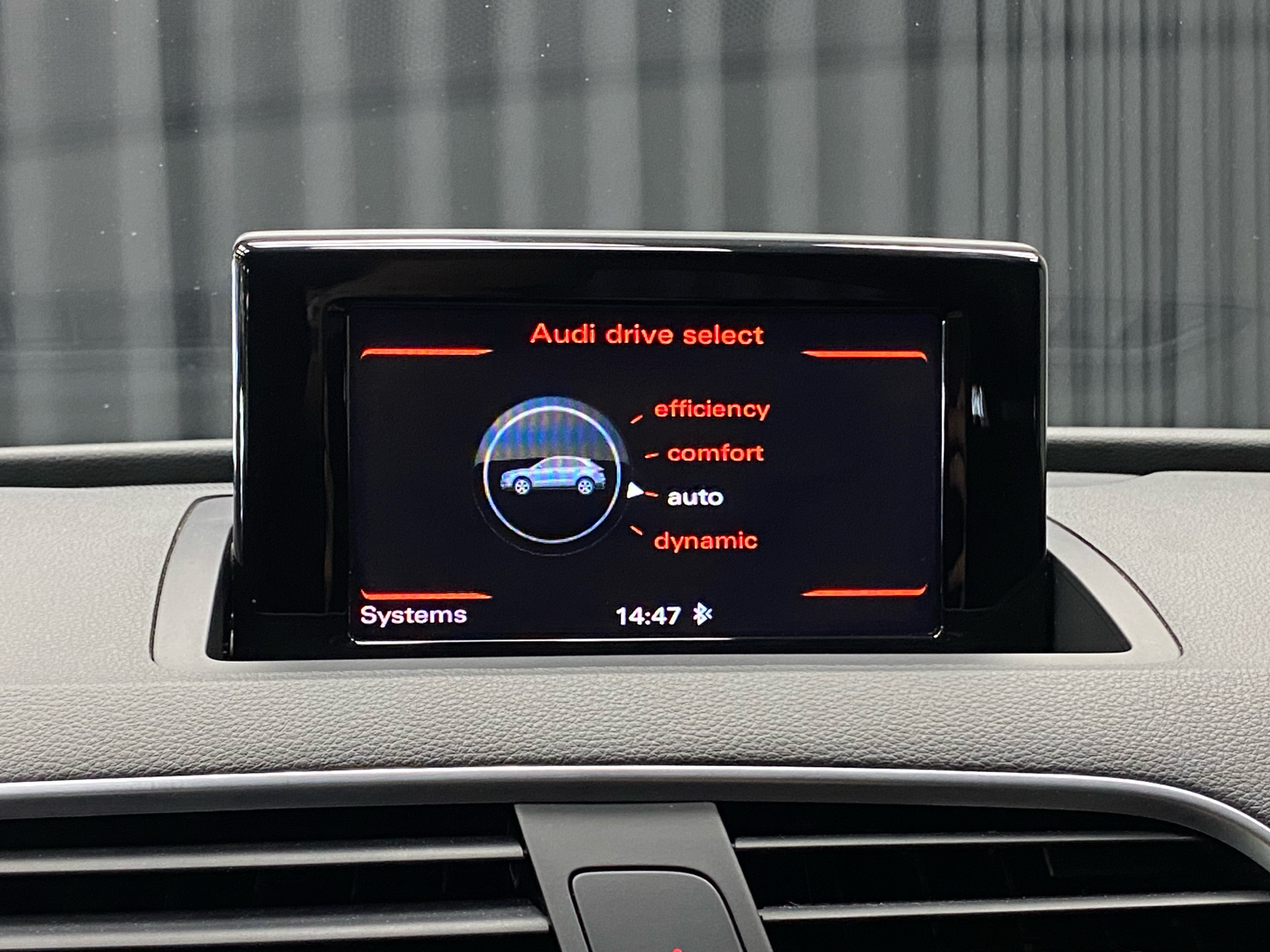 Sort Audi Q3 fra 2018