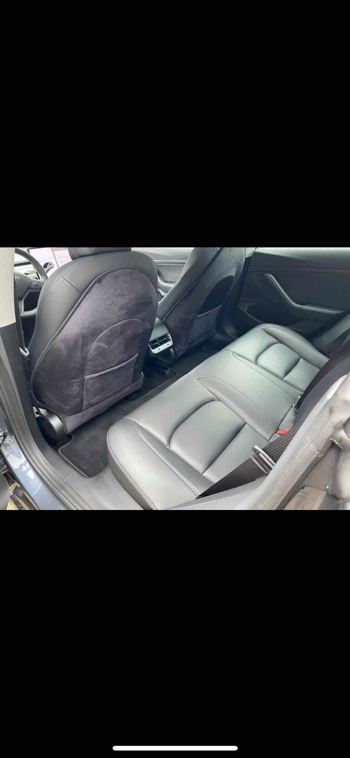 Grå Tesla Model 3 fra 2020