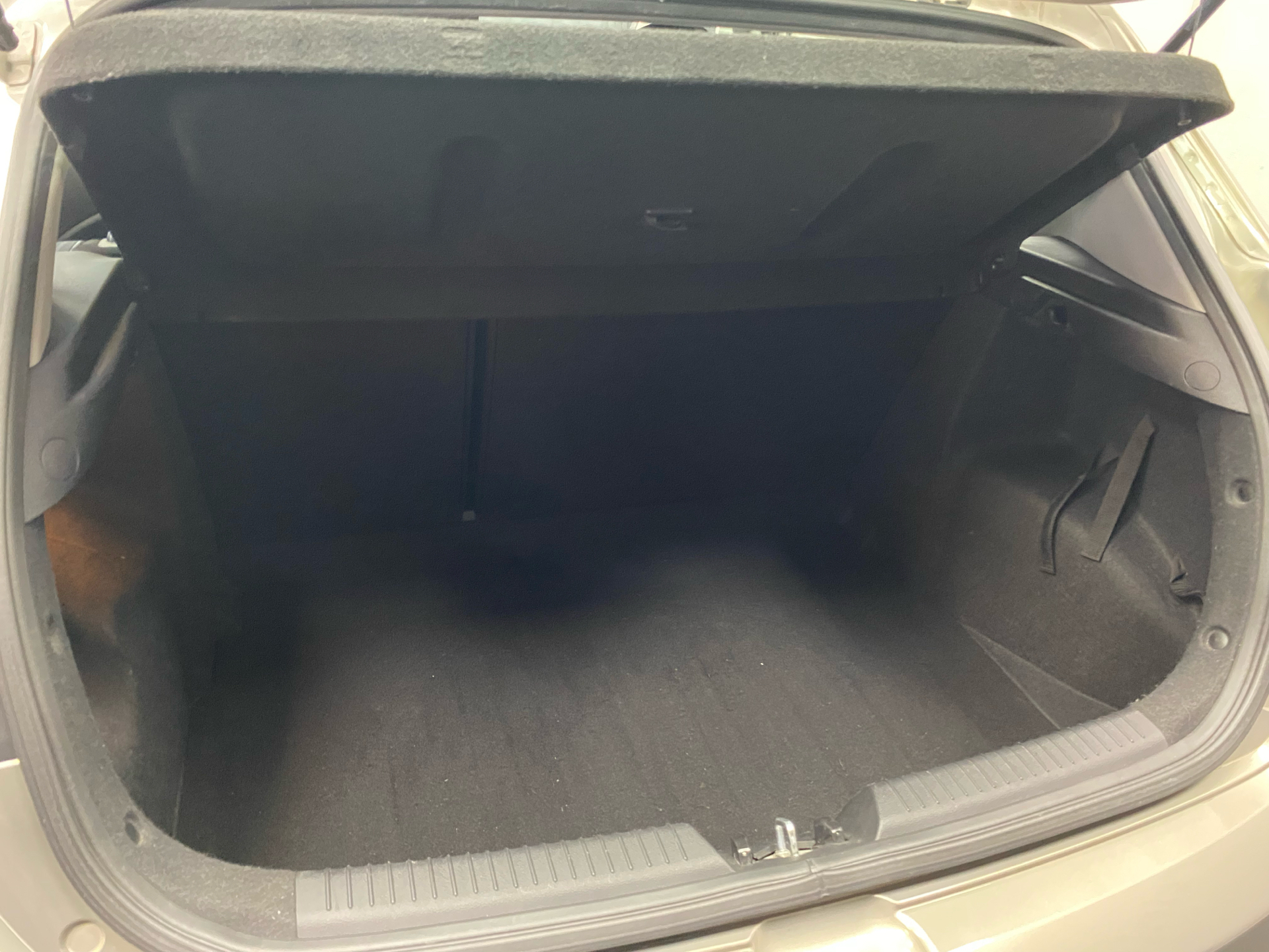 Kia Ceed 1,4 CVVT Style  100HK 5d Man.