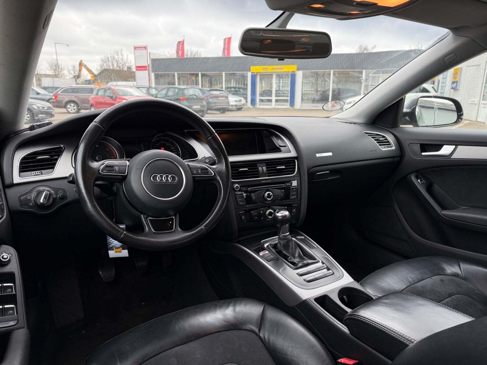 Sort Audi A5 fra 2012