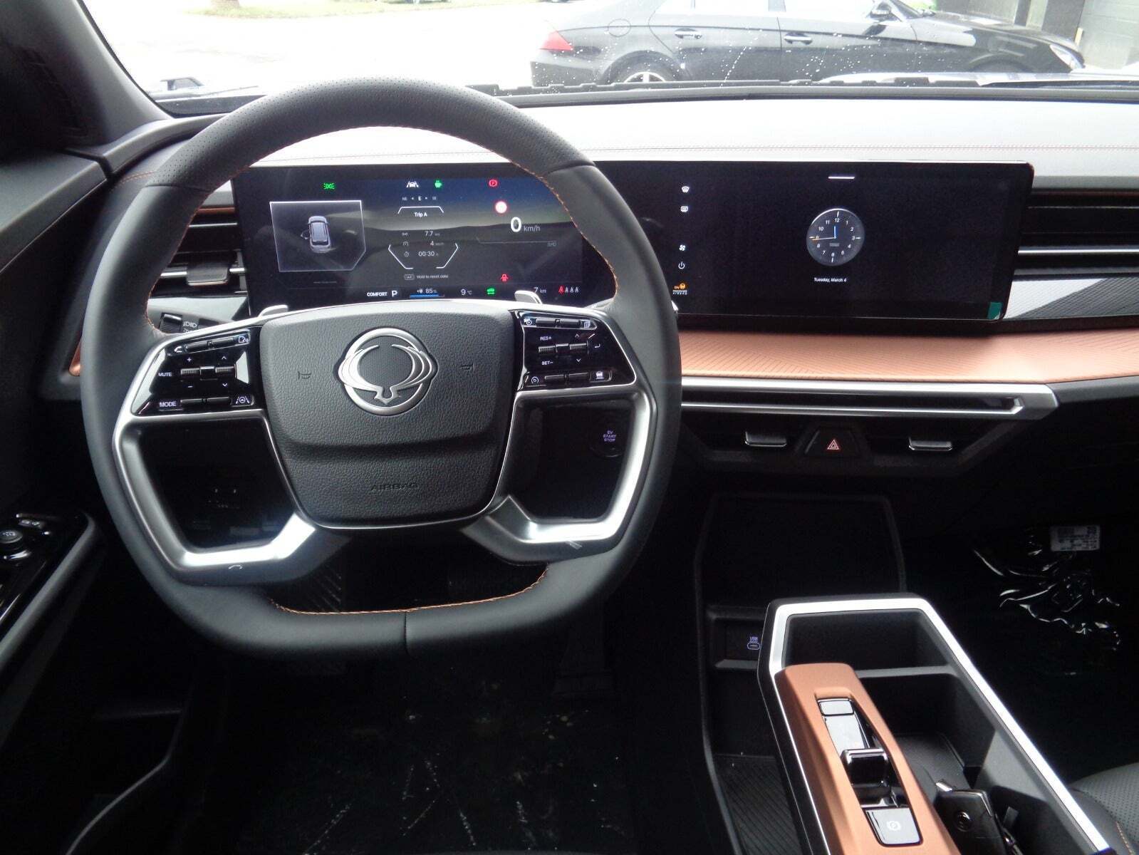 KGM Torres EVX Exclusive