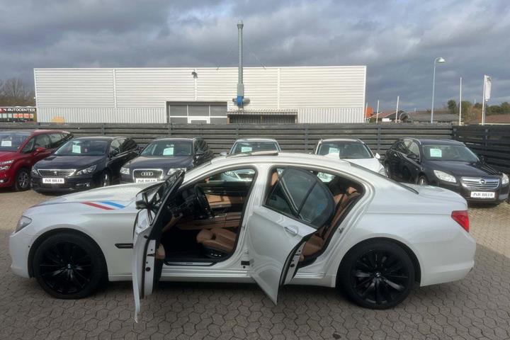 undefined BMW 750Li fra 2010