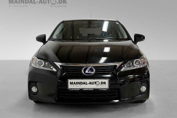 undefined Lexus CT200h fra 2011 set udefra