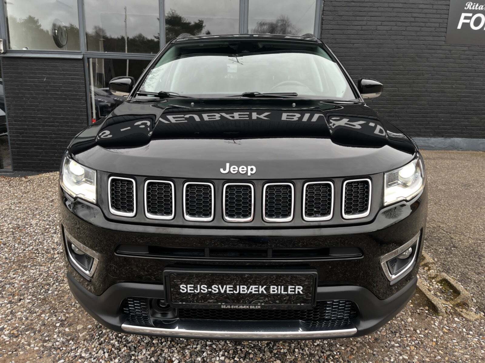 Sort Jeep Compass fra 2018