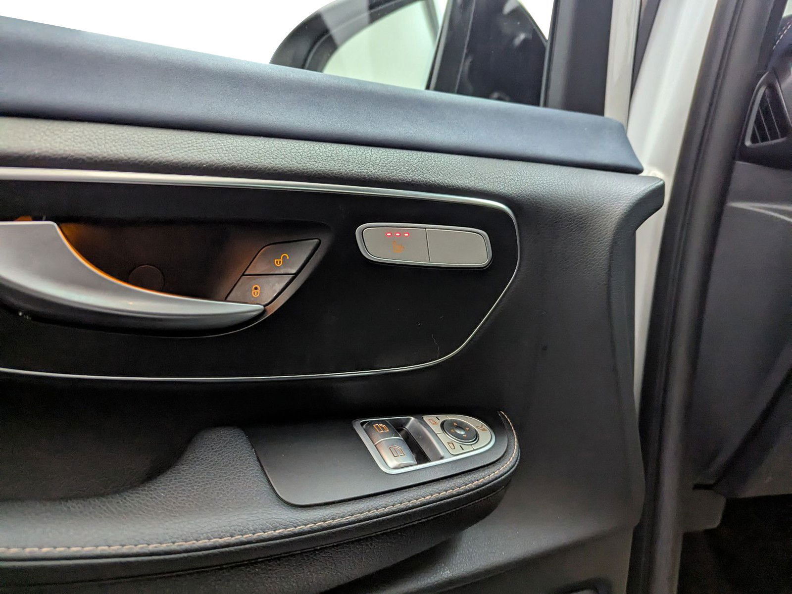 Mercedes EQV 300