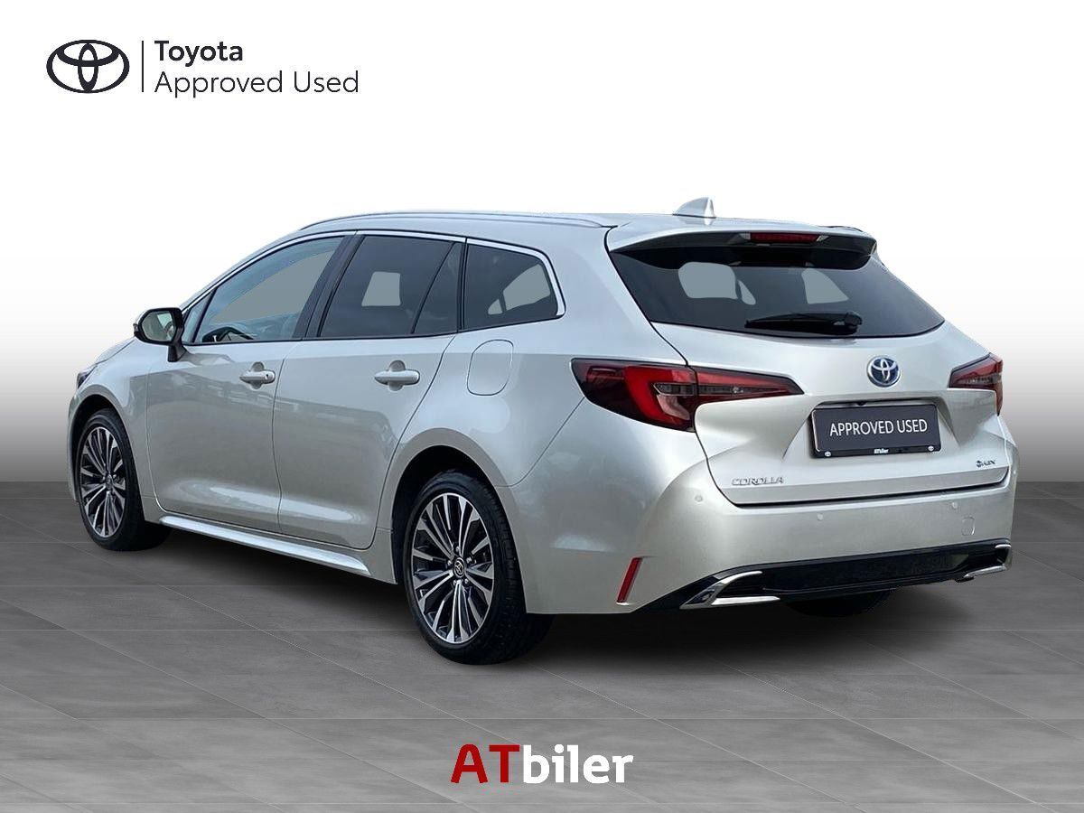 Toyota Corolla 1,8 Touring Sports Hybrid Style E-CVT 140HK Stc Trinl. Gear