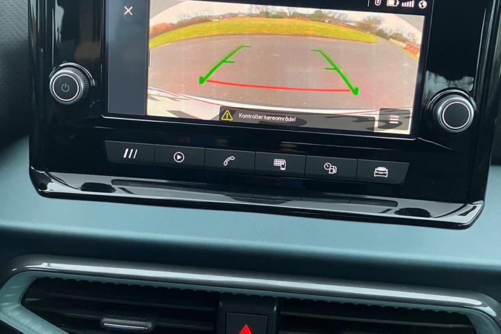 Hvid Seat Arona fra 2023