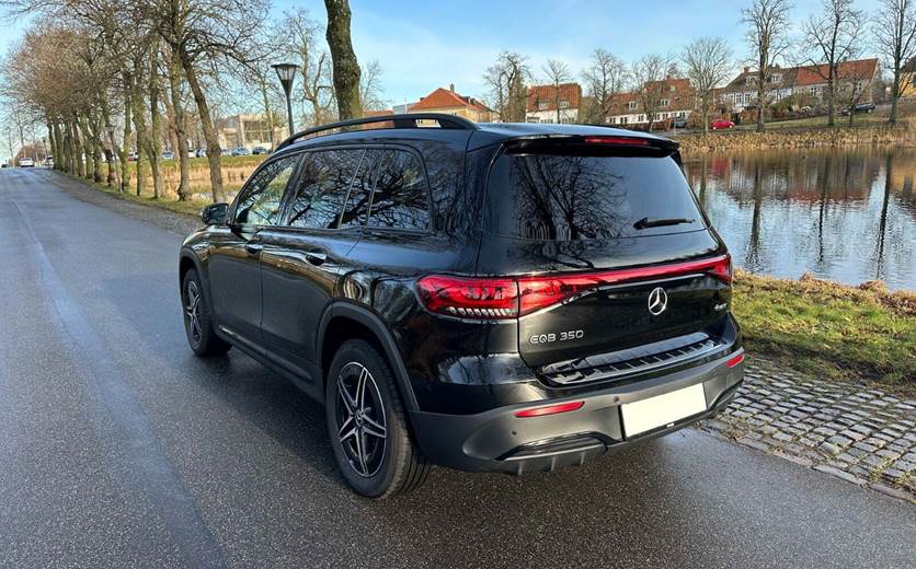 Mercedes EQB350