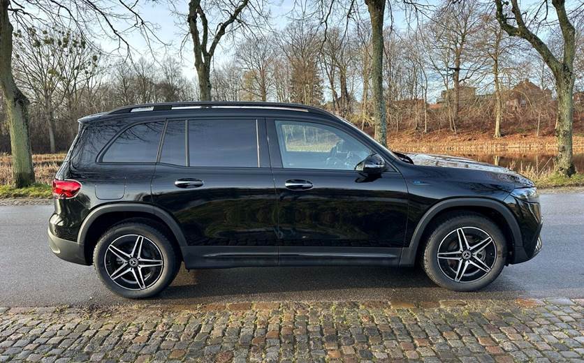 Mercedes EQB350