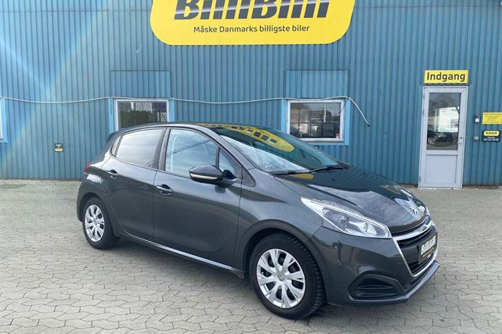 Grå Peugeot 208 fra 2016