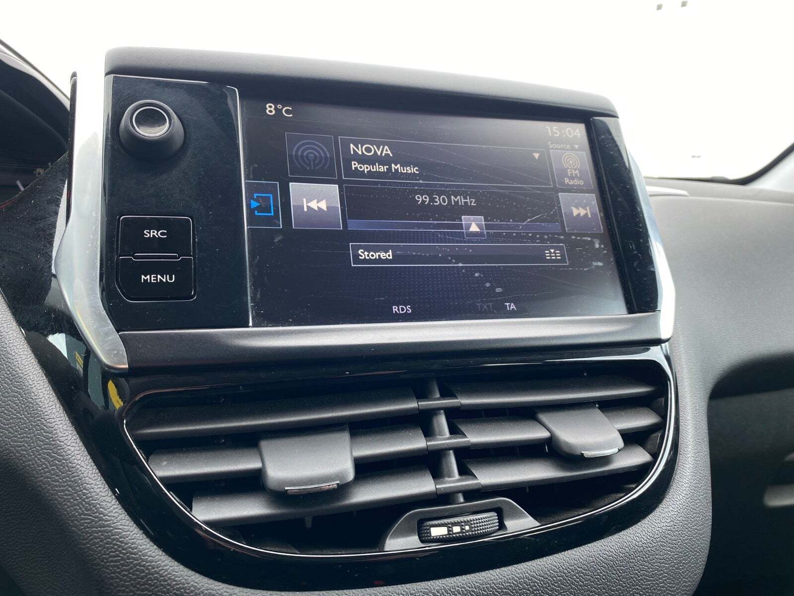 Grå Peugeot 208 fra 2016