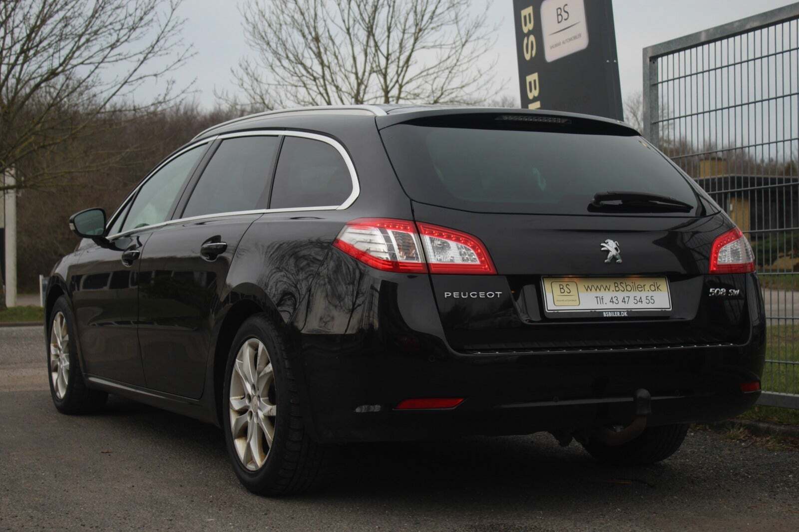 Sort Peugeot 508 fra 2012
