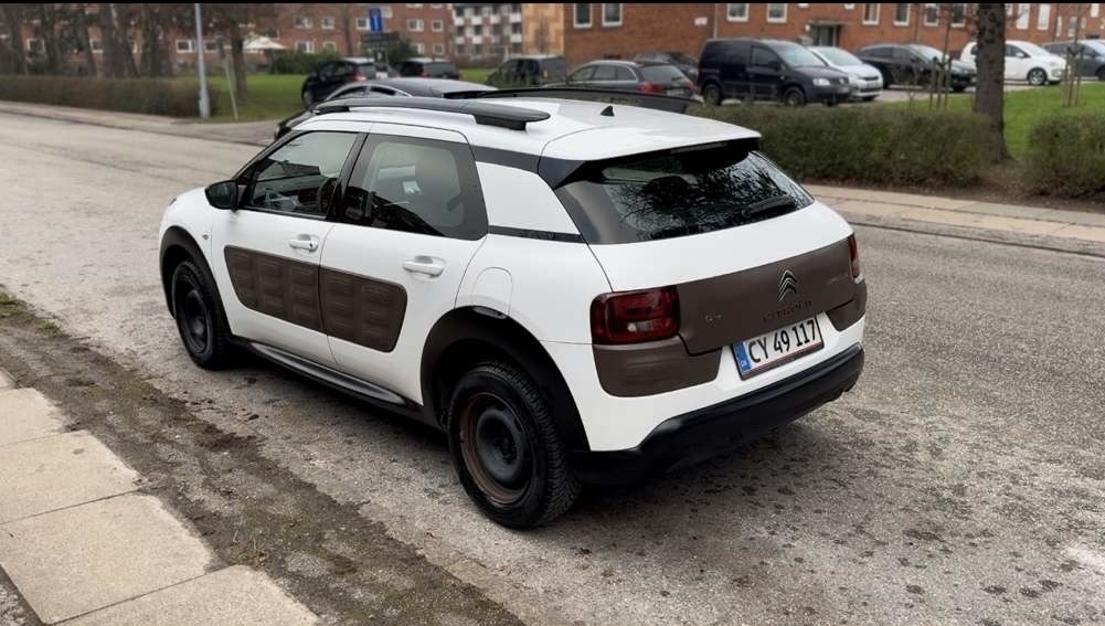 Hvid Citroën C4 Cactus fra 2015