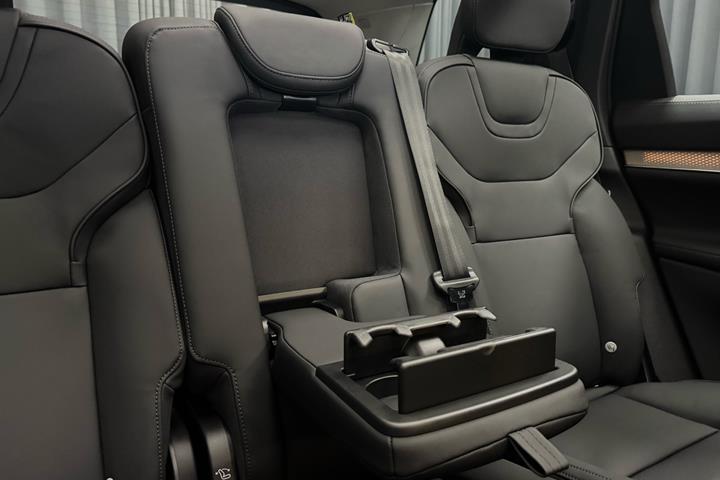 Grå Volvo EX90 fra 2025
