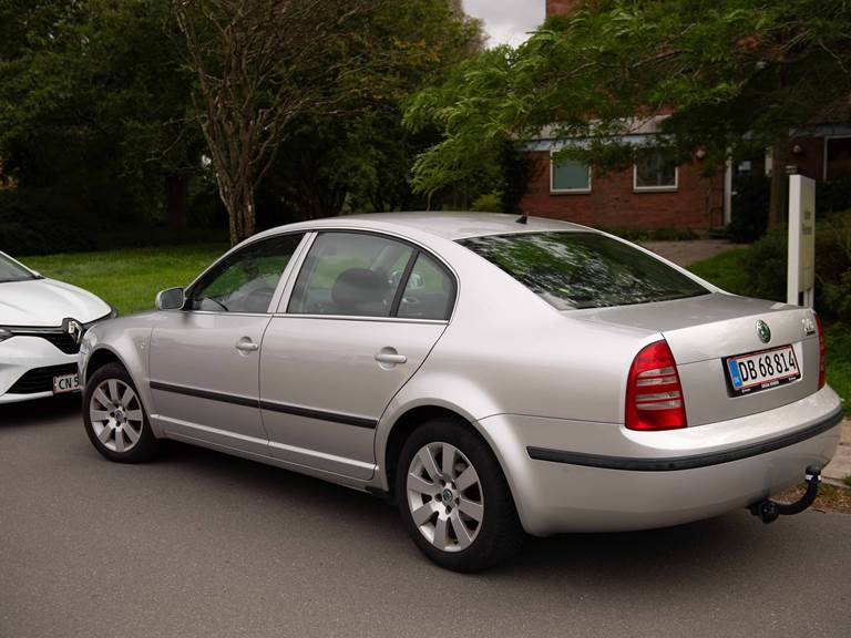 Skoda Superb 1,8 150 hk