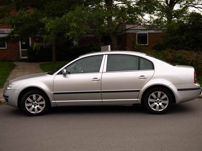 Skoda Superb 1,8 150 hk