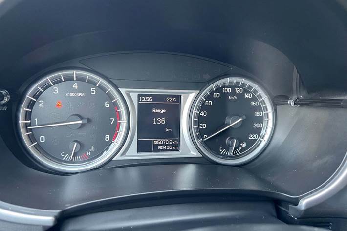 Sølv Suzuki Vitara fra 2018