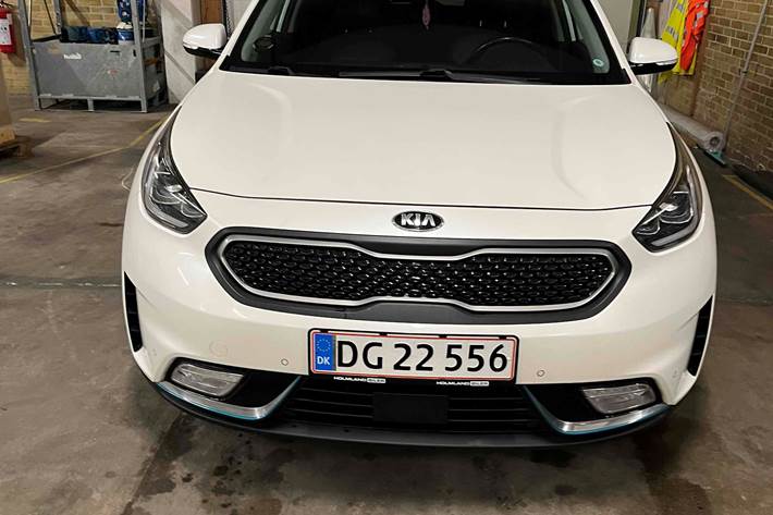 Hvid Kia Niro fra 2018