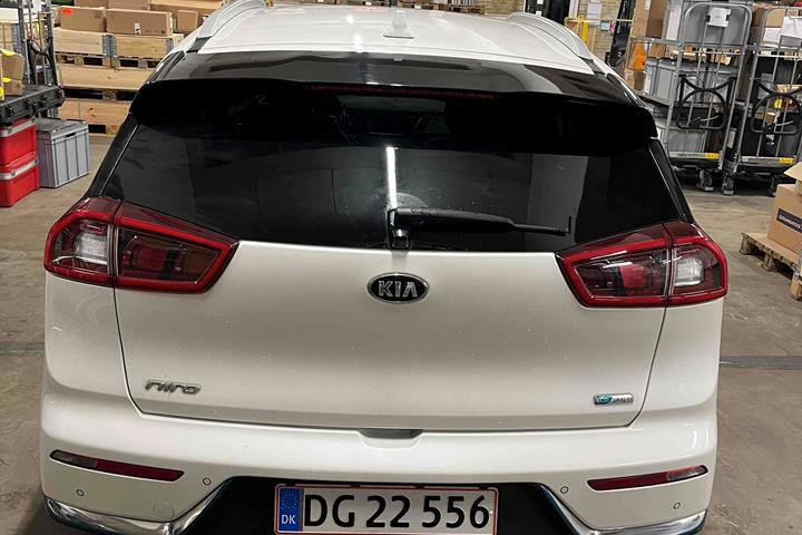 Hvid Kia Niro fra 2018