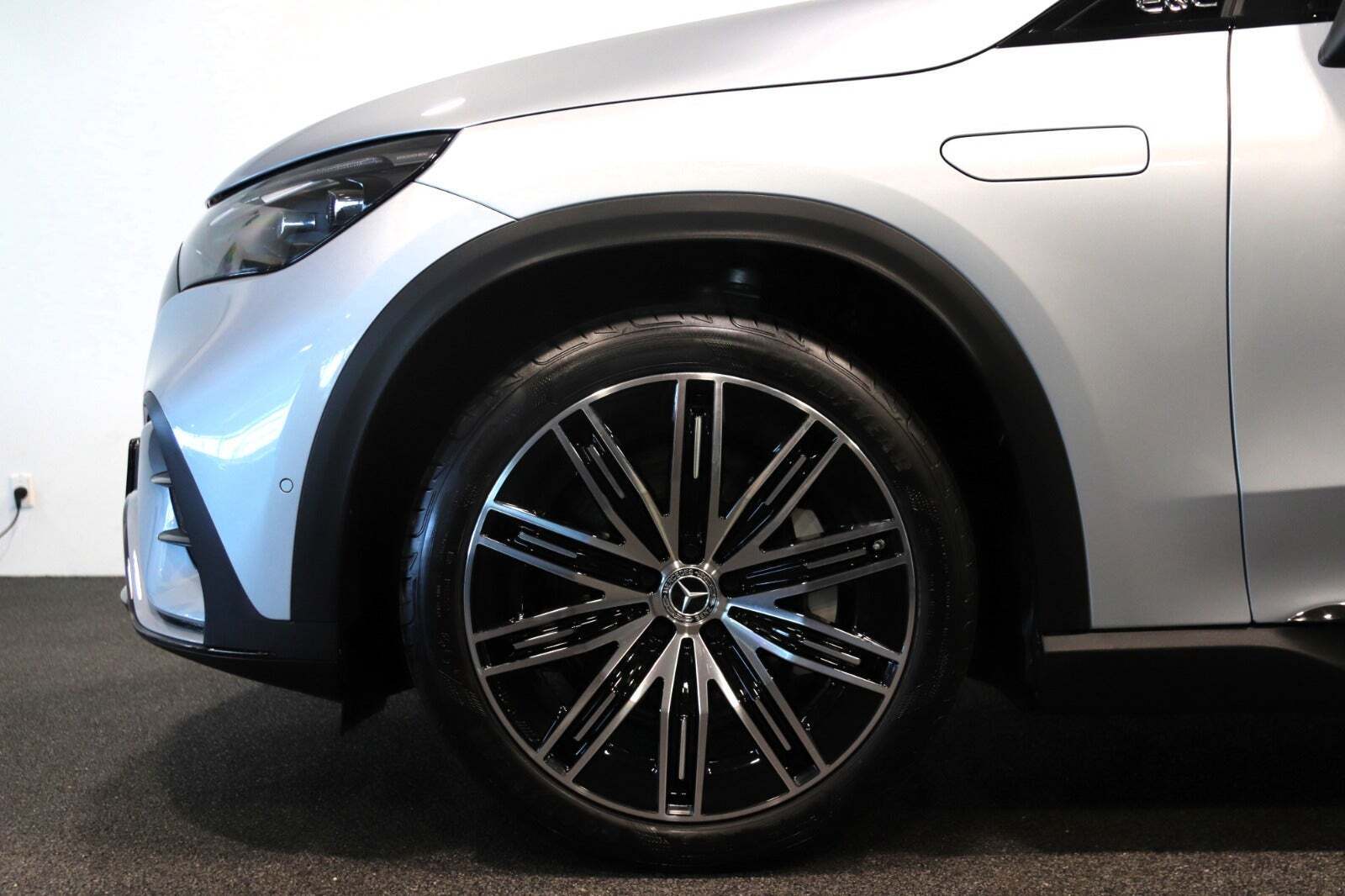 Mercedes EQE300 SUV AMG Line