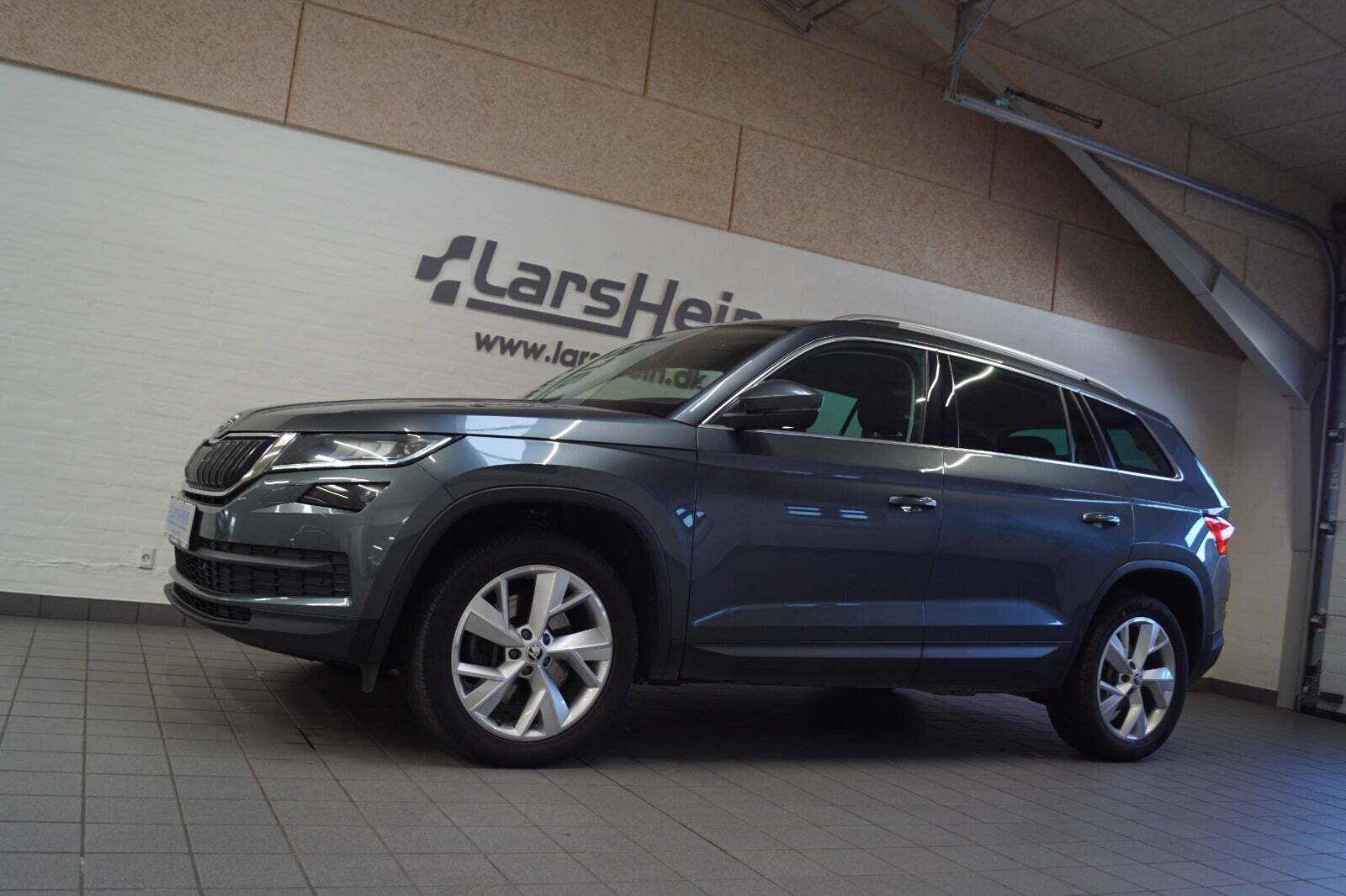 Grå Skoda Kodiaq fra 2021