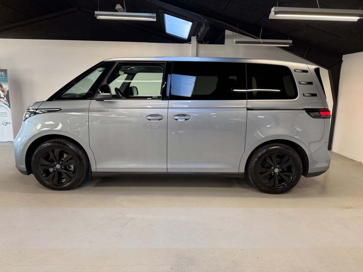 Sølv VW ID.Buzz fra 2023