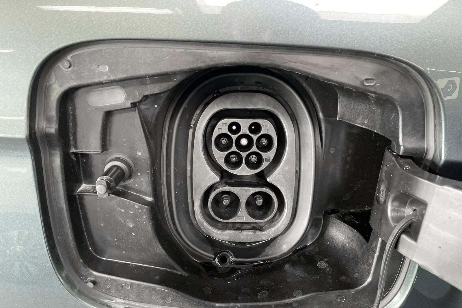 Grå Skoda Enyaq fra 2021