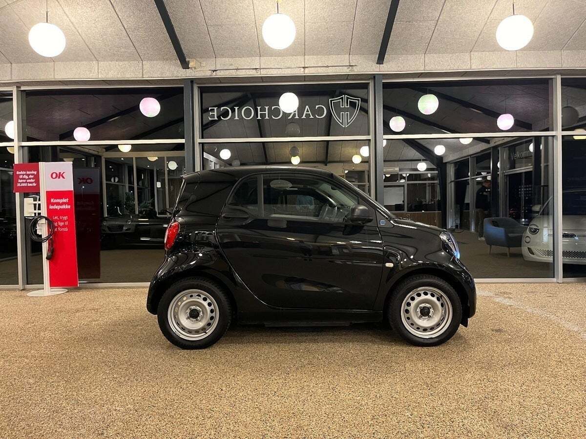 Sort Smart Fortwo fra 2021