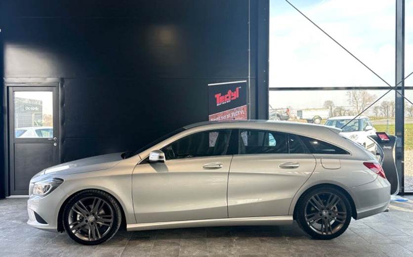 Mercedes CLA200