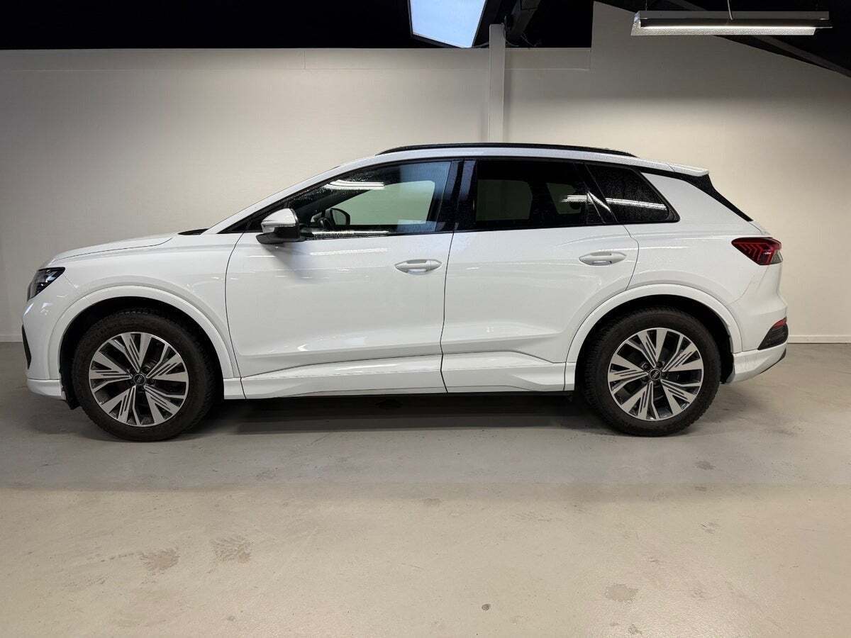 Hvid Audi Q4 e-tron fra 2021
